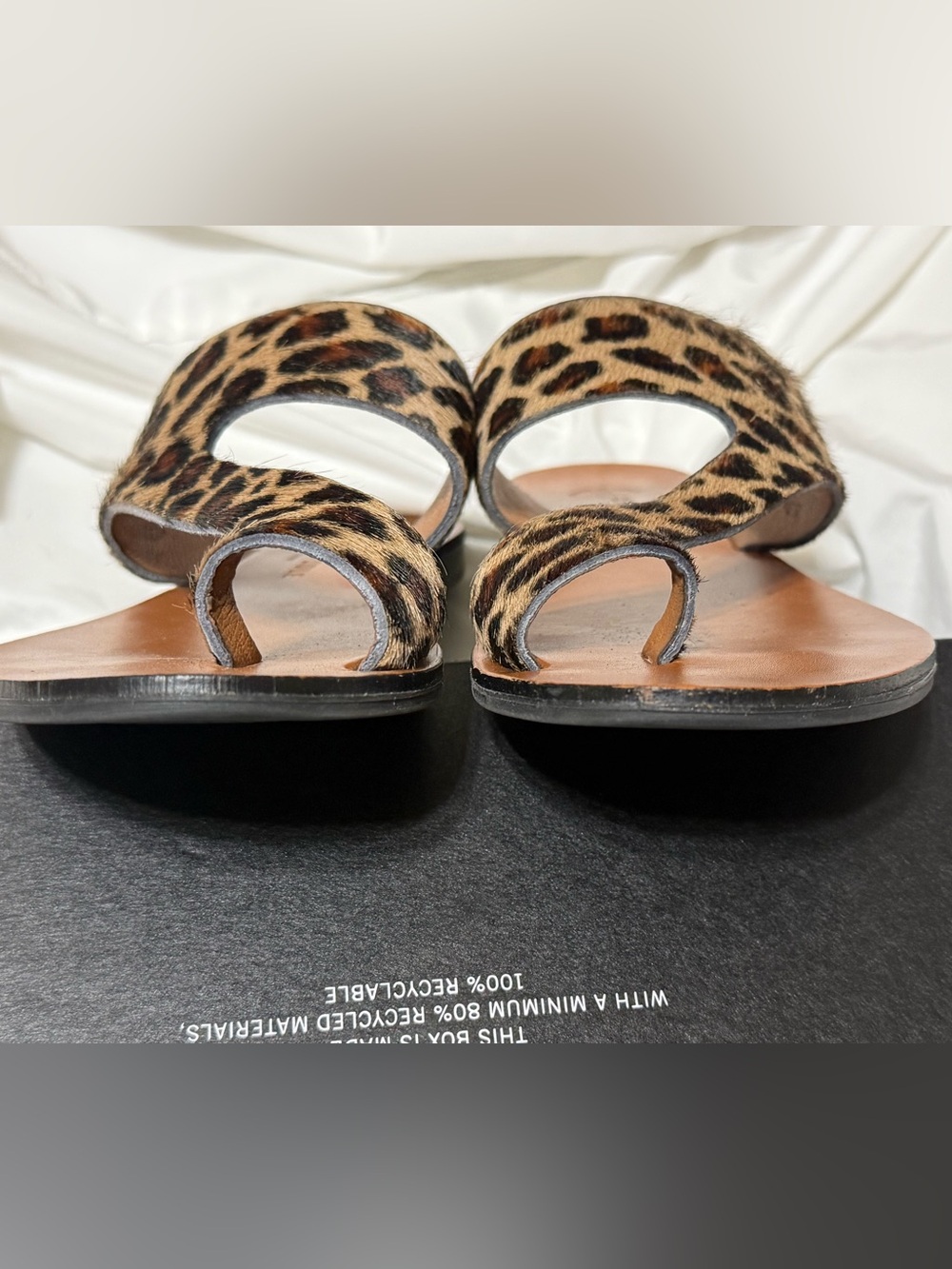 Kenneth Cole Palm flat toe loop calf hair sandals - Picture 6 of 10